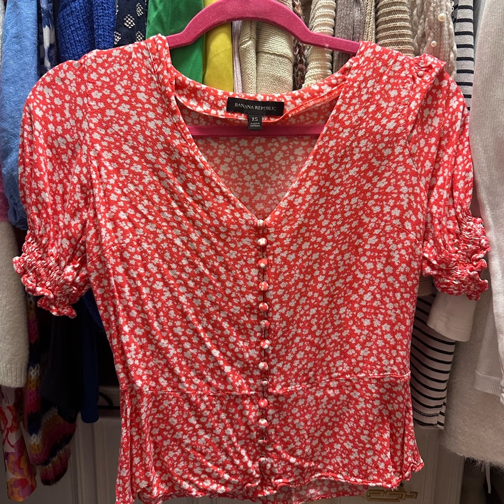 BANANA REPUBLIC FLORAL TOP
